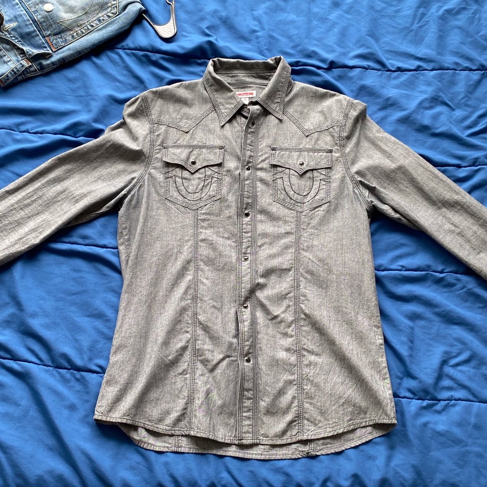 ❌SOLD ON OTHER SITE❌ True Religion Button Down